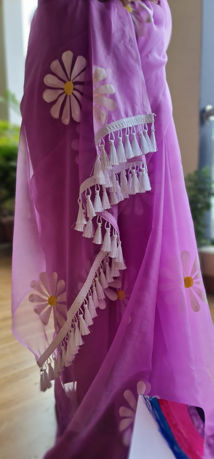 Lilac,Lavender hanpainted daisy saree